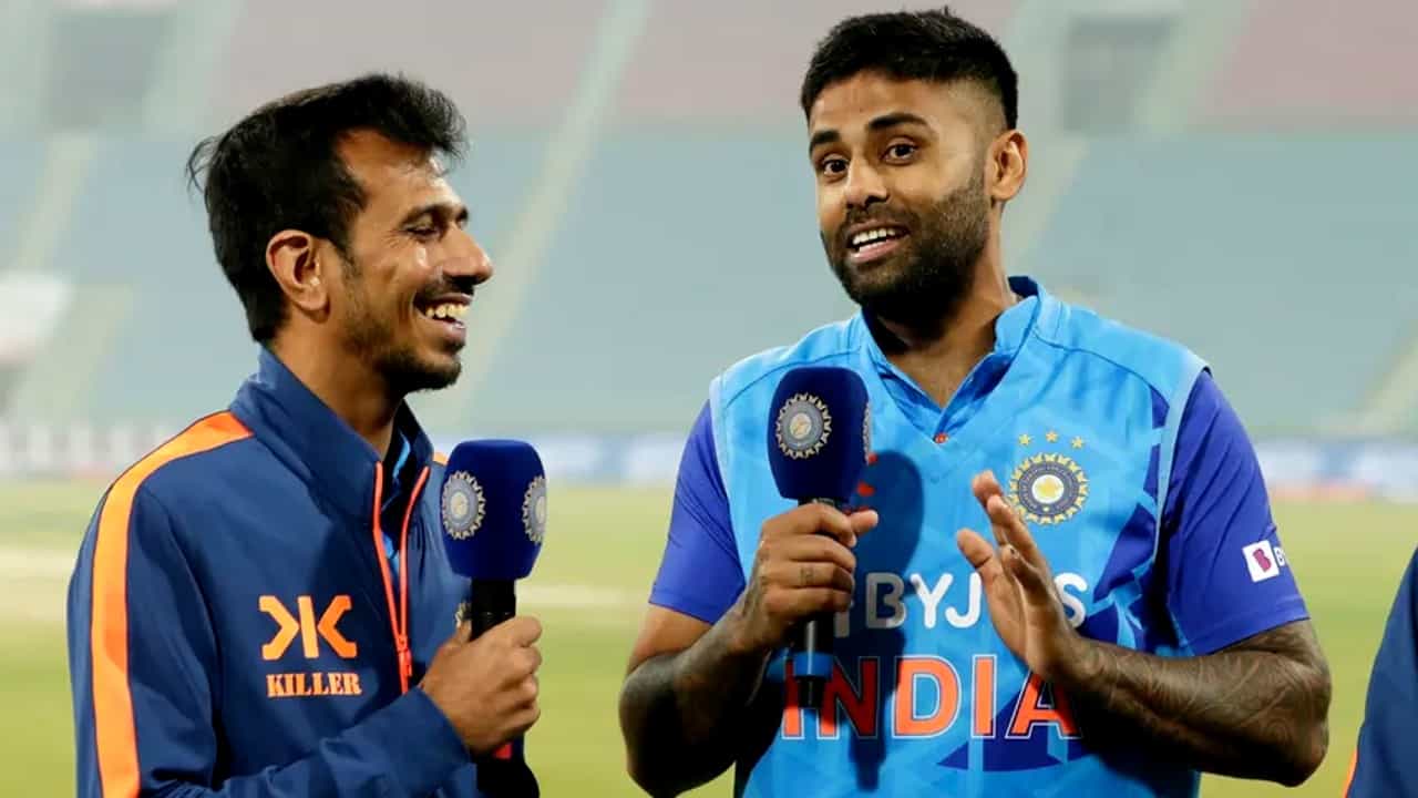 Suryakumar Yadav: ಚಾಹಲ್ ನನ್ನ ಬ್ಯಾಟಿಂಗ್ ಕೋಚ್ ಎಂದು ಕಾಲೆಳೆದ ಸೂರ್ಯಕುಮಾರ್ ಯಾದವ್ Suryakumar Yadav: ಚಾಹಲ್ ನನ್ನ ಬ್ಯಾಟಿಂಗ್ ಕೋಚ್ ಎಂದು ಕಾಲೆಳೆದ ಸೂರ್ಯಕುಮಾರ್ ಯಾದವ್