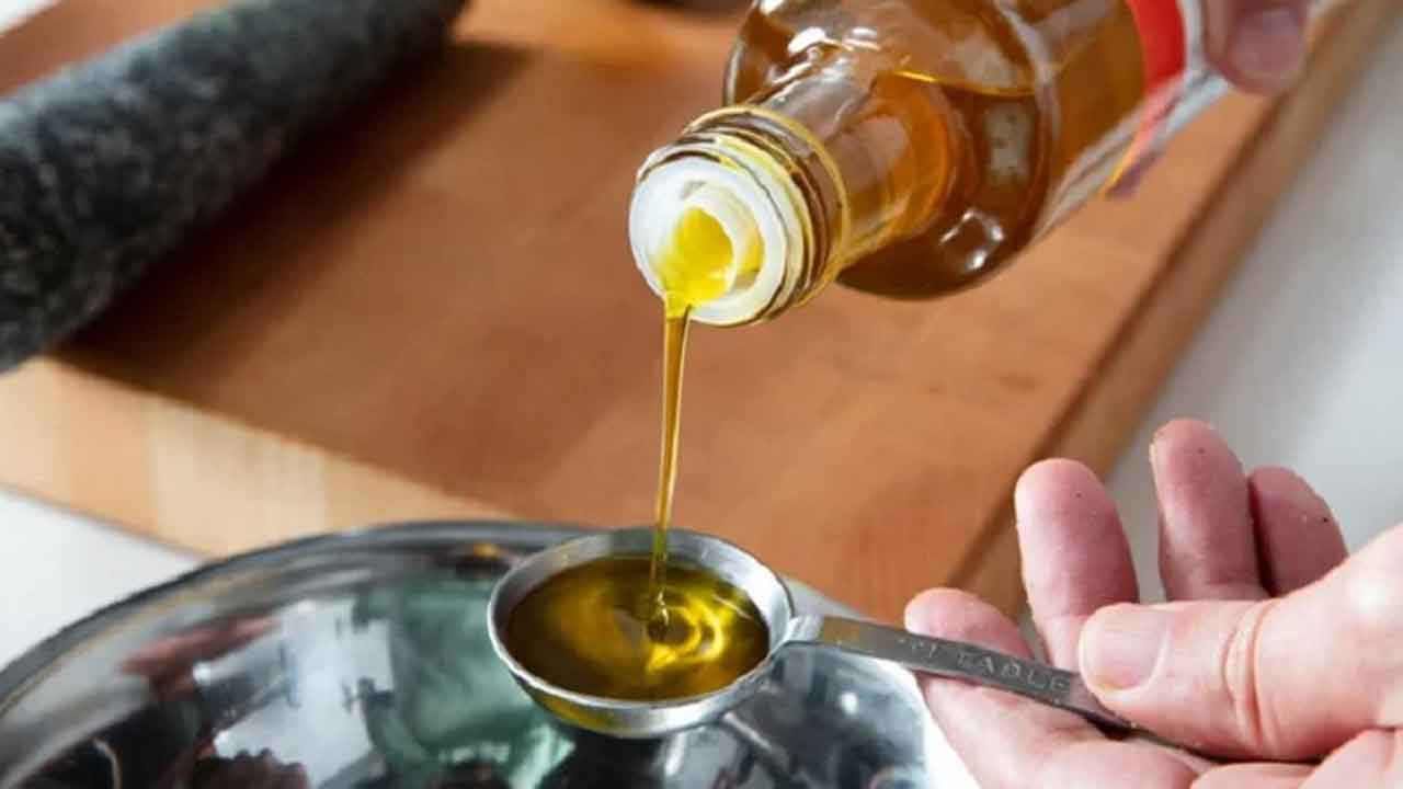 Used Cooking Oil Side Effects: ಒಮ್ಮೆ ಬಳಸಿದ ಎಣ್ಣೆಯನ್ನು ಮತ್ತೆ ಬಳಕೆ ಮಾಡ್ತೀರಾ, ನಿಮ್ಮ ಆರೋಗ್ಯಕ್ಕೆ ಮಾರಕವಾಗಬಹುದು