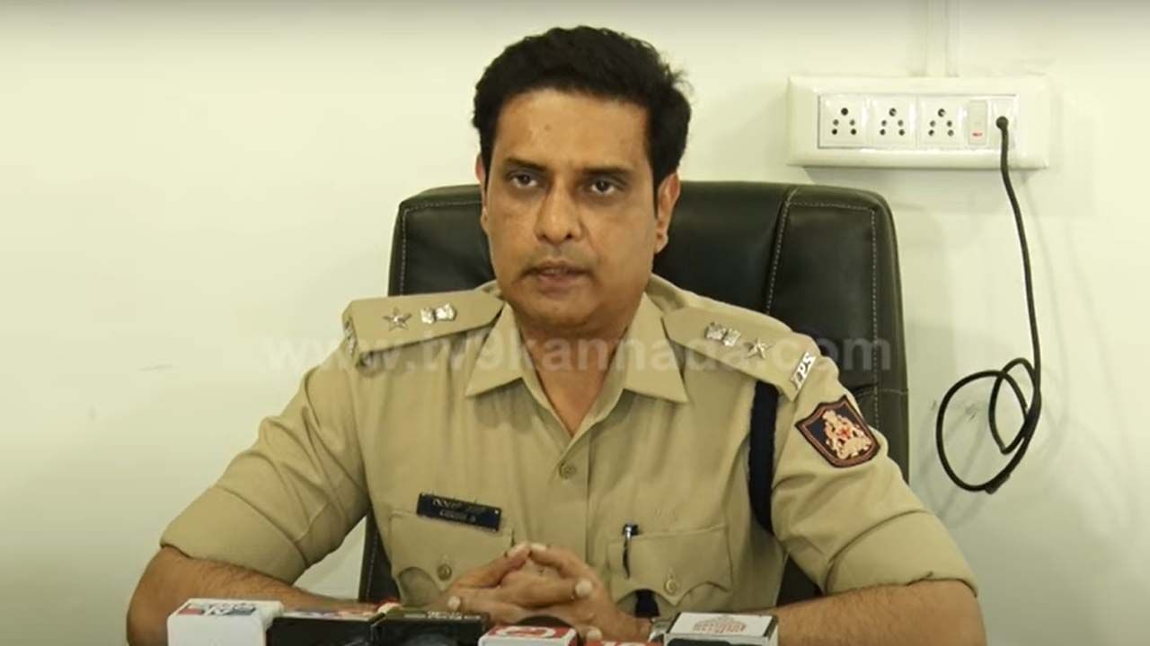 DCP S Girish Presser: ಬೆಂಗಳೂರಲ್ಲಿ ಪತ್ತೆಯಾದಳು ಪಾಕಿಸ್ತಾನದ ಯುವತಿ! ಅವಳ ಗಂಡನ ಹೆಸರು ಮುಲಾಯಂ ಸಿಂಗ್ ಯಾದವ್!!