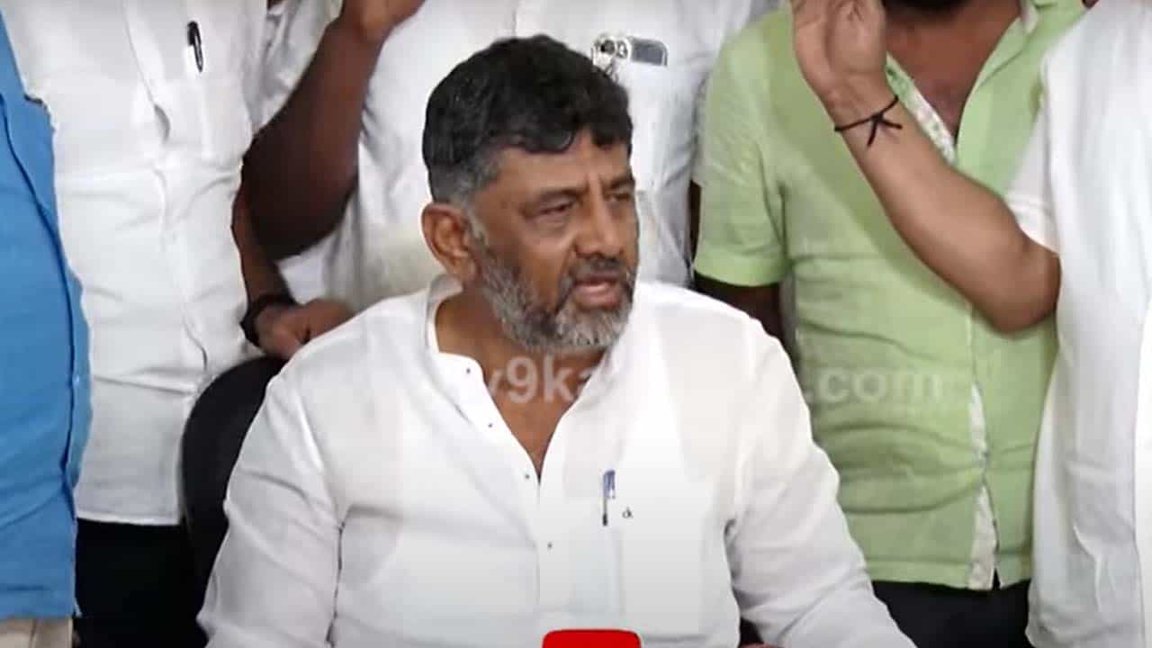 ಆದಾಯ ಮೀರಿ ಆಸ್ತಿ ಗಳಿಕೆ ಪ್ರಕರಣ: ಡಿ.ಕೆ.ಶಿವಕುಮಾರ್‌ಗೆ ಹೈಕೋರ್ಟ್ ಬಿಗ್ ರಿಲೀಫ್, ತನಿಖೆಗೆ ಮಧ್ಯಂತರ ತಡೆ
