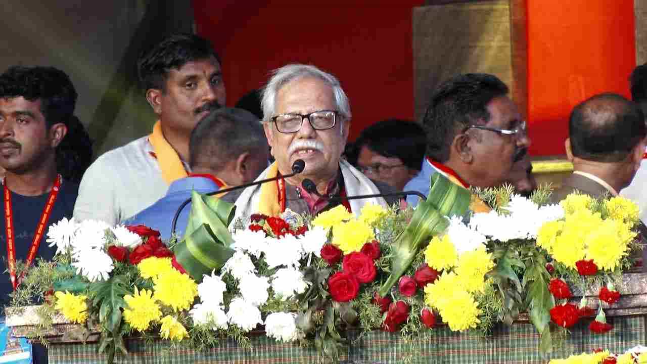 86th Kannada Sahitya Sammelana: ಹಾವೇರಿ ಕನ್ನಡ ಸಾಹಿತ್ಯ ಸಮ್ಮೇಳನಕ್ಕೆ ಬಿನ್ನಾಭಿಪ್ರಾಯ ಬಿಸಿ: ವಿರೋಧಿಸಿದ್ದವರನ್ನು ಚರ್ಚೆಗೆ ಆಹ್ವಾನಿಸಿದ ಸರ್ವಾಧ್ಯಕ್ಷ ದೊಡ್ಡ ರಂಗೇಗೌಡ 86th Kannada Sahitya Sammelana: ಹಾವೇರಿ ಕನ್ನಡ ಸಾಹಿತ್ಯ ಸಮ್ಮೇಳನಕ್ಕೆ ಬಿನ್ನಾಭಿಪ್ರಾಯ ಬಿಸಿ: ವಿರೋಧಿಸಿದ್ದವರನ್ನು ಚರ್ಚೆಗೆ ಆಹ್ವಾನಿಸಿದ ಸರ್ವಾಧ್ಯಕ್ಷ ದೊಡ್ಡ ರಂಗೇಗೌಡ