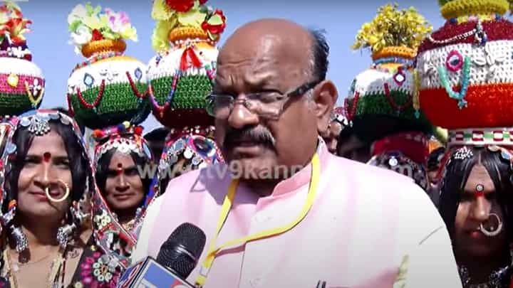 PM Modi Karnataka Visit: ಪ್ರಧಾನಿಗಳನ್ನು ನೋಡುವ ತವಕದಲ್ಲಿ ಲಂಬಾಣಿ ಸಮುದಾಯದ ಜನ ರಾತ್ರಿಯೆಲ್ಲ ನಿದ್ರಿಸಿಲ್ಲ: ಡಾ ಉಮೇಶ್ ಜಾಧವ, ಸಂಸದ PM Modi Karnataka Visit: ಪ್ರಧಾನಿಗಳನ್ನು ನೋಡುವ ತವಕದಲ್ಲಿ ಲಂಬಾಣಿ ಸಮುದಾಯದ ಜನ ರಾತ್ರಿಯೆಲ್ಲ ನಿದ್ರಿಸಿಲ್ಲ: ಡಾ ಉಮೇಶ್ ಜಾಧವ, ಸಂಸದ
