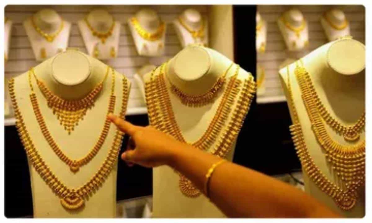 Gold Price Today: ಚಿನ್ನದ ದರ ಮತ್ತೆ ಇಳಿಕೆ, ಬೆಳ್ಳಿ ಬೆಲೆ ತುಸು ಹೆಚ್ಚಳ; ಇಲ್ಲಿದೆ ವಿವರ