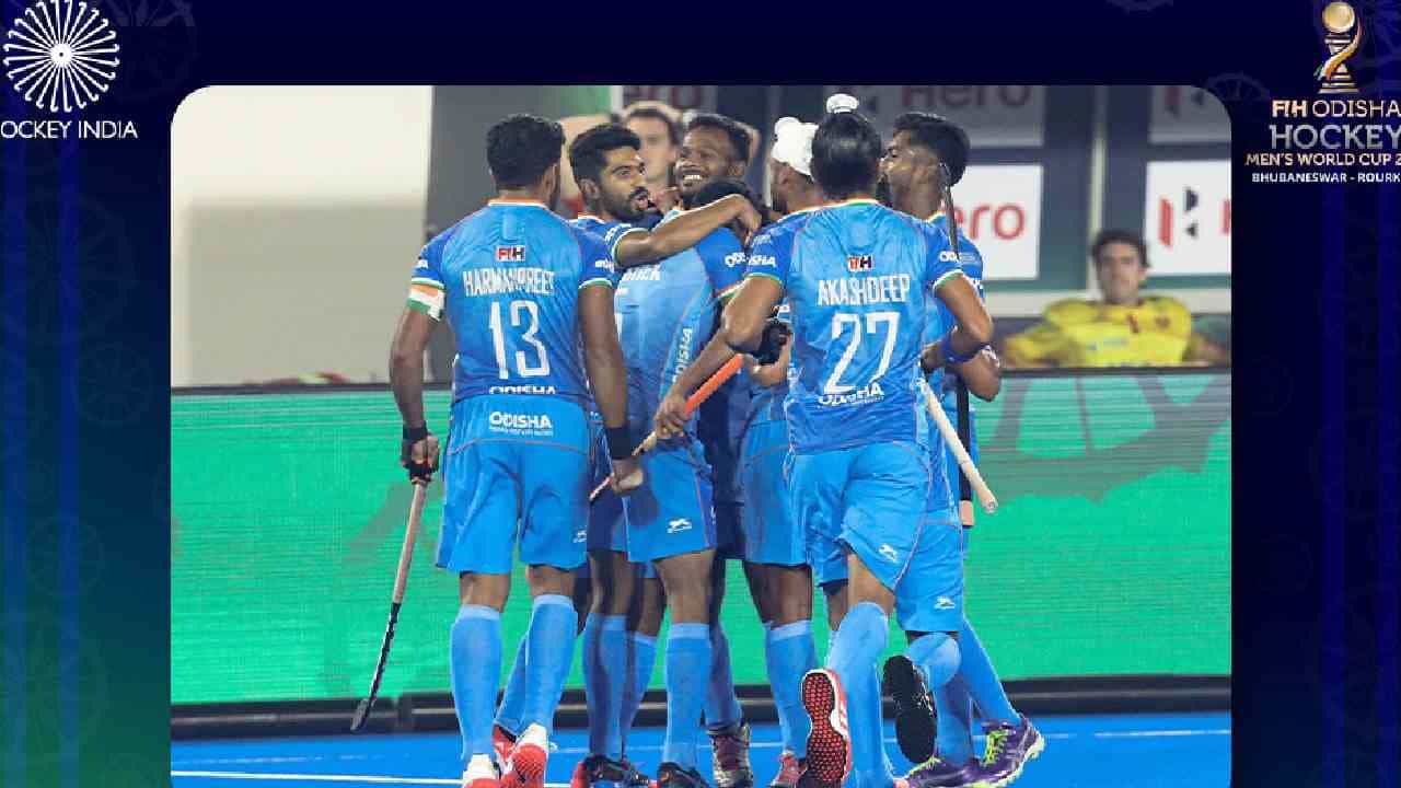 Hockey World Cup 2023: ಚೊಚ್ಚಲ ಪಂದ್ಯದಲ್ಲೇ ಸ್ಫೀನ್ ವಿರುದ್ಧ ಗೆದ್ದು ಬೀಗಿದ ಭಾರತ Hockey World Cup 2023: ಚೊಚ್ಚಲ ಪಂದ್ಯದಲ್ಲೇ ಸ್ಫೀನ್ ವಿರುದ್ಧ ಗೆದ್ದು ಬೀಗಿದ ಭಾರತ