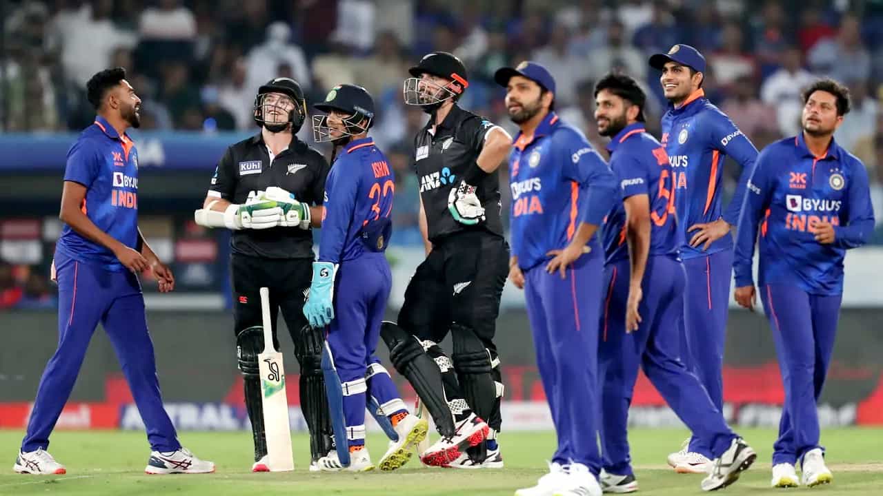 India vs New Zealand 1st ODI: ಬ್ರೇಸ್ವೆಲ್ ವಿರೋಚಿತ ಹೋರಾಟ : ಕೊನೆಗೂ ಗೆದ್ದು ಬೀಗಿದ ಟೀಮ್ ಇಂಡಿಯಾ India vs New Zealand 1st ODI: ಬ್ರೇಸ್ವೆಲ್ ವಿರೋಚಿತ ಹೋರಾಟ : ಕೊನೆಗೂ ಗೆದ್ದು ಬೀಗಿದ ಟೀಮ್ ಇಂಡಿಯಾ