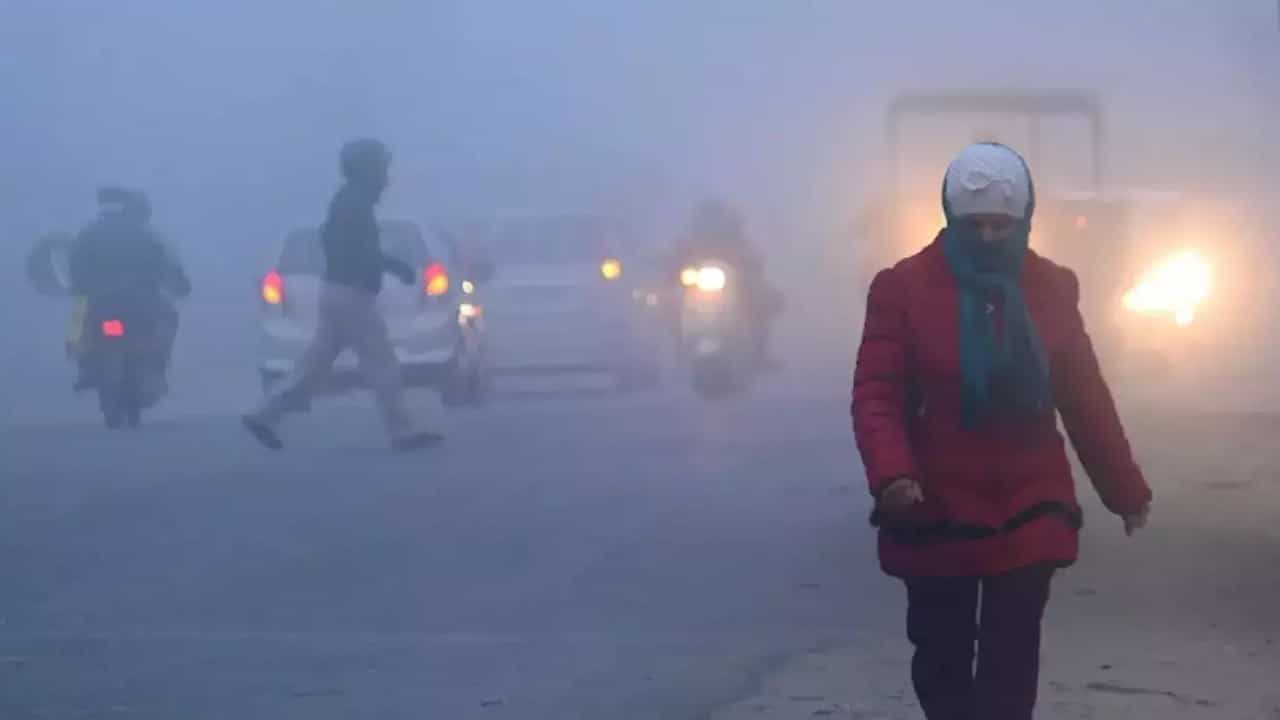 Intense Cold Wave: ಇಂದಿನಿಂದ 3 ದಿನ ದೆಹಲಿಯಲ್ಲಿ ಶೀತಮಾರುತ: ಬೆಂಗಳೂರಿನಲ್ಲೂ ಕುಸಿದ ಉಷ್ಣಾಂಶ Intense Cold Wave: ಇಂದಿನಿಂದ 3 ದಿನ ದೆಹಲಿಯಲ್ಲಿ ಶೀತಮಾರುತ: ಬೆಂಗಳೂರಿನಲ್ಲೂ ಕುಸಿದ ಉಷ್ಣಾಂಶ