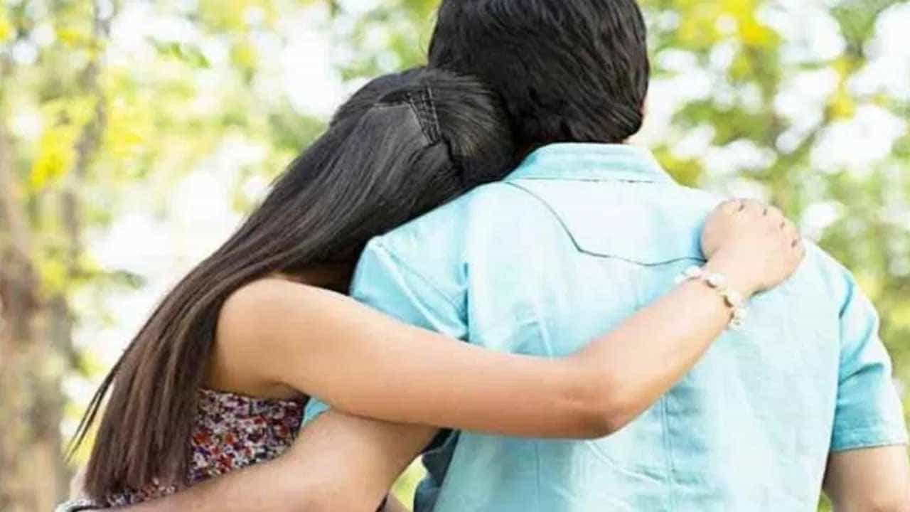 How To Choose Life Partner: ಕೇವಲ ಒಂದು ಭೇಟಿಯಿಂದ ಆತನೇ ಜೀವನ ಸಂಗಾತಿ ಎಂದು ಹೇಗೆ ನಿರ್ಧರಿಸುತ್ತೀರಿ, ಮೊದಲು ಈ 5 ವಿಷಯಗಳ ಬಗ್ಗೆ ಮಾತನಾಡಿ How To Choose Life Partner: ಕೇವಲ ಒಂದು ಭೇಟಿಯಿಂದ ಆತನೇ ಜೀವನ ಸಂಗಾತಿ ಎಂದು ಹೇಗೆ ನಿರ್ಧರಿಸುತ್ತೀರಿ, ಮೊದಲು ಈ 5 ವಿಷಯಗಳ ಬಗ್ಗೆ ಮಾತನಾಡಿ
