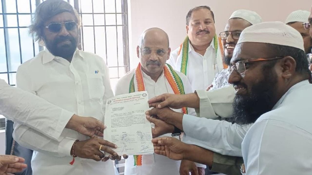 ಲಿಂಗಸೂಗೂರು ಮೀಸಲು ಕ್ಷೇತ್ರಕ್ಕೆ ಭಾರೀ ಪೈಪೋಟಿ, ಹಾಲಿ ಶಾಸಕರಿದ್ದರೂ ಕಾಂಗ್ರಸ್ನಲ್ಲಿ ಟಿಕೆಟ್ ಫೈಟ್! ಲಿಂಗಸೂಗೂರು ಮೀಸಲು ಕ್ಷೇತ್ರಕ್ಕೆ ಭಾರೀ ಪೈಪೋಟಿ, ಹಾಲಿ ಶಾಸಕರಿದ್ದರೂ ಕಾಂಗ್ರಸ್ನಲ್ಲಿ ಟಿಕೆಟ್ ಫೈಟ್!