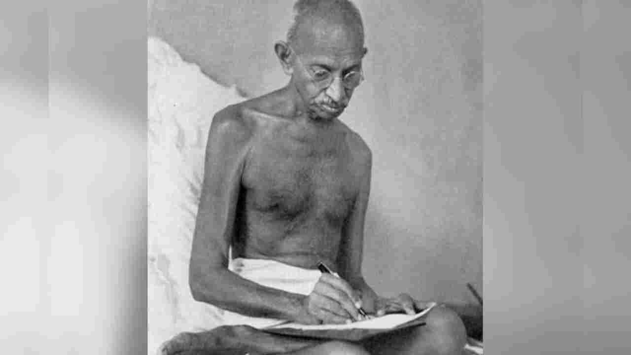 Mahatma Gandhi death anniversary: ಮಹಾತ್ಮ ಗಾಂಧಿಯವರ ಜೀವನ ಚರಿತ್ರೆ ಚಿತ್ರಗಳಲ್ಲಿ