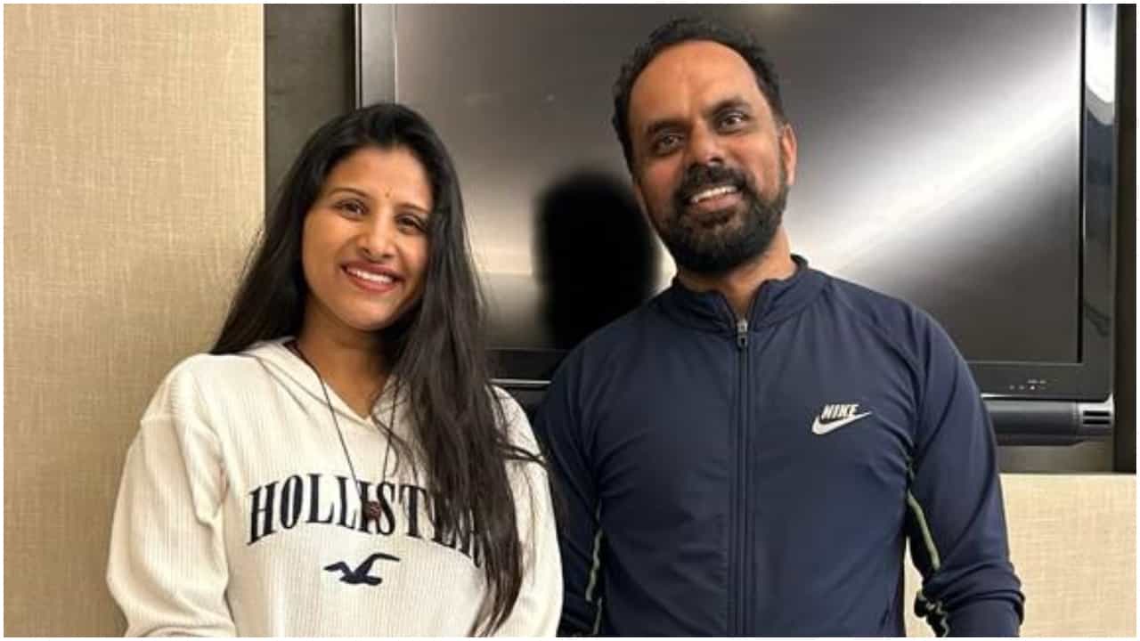 Singer Mangli: ಸಿಂಗರ್ ಮಂಗ್ಲಿ ಈಗ ಹೀರೋಯಿನ್; ಚಂದ್ರಚೂಡ್ ನಿರ್ದೇಶನದ ‘ಪಾದರಾಯ’ ಚಿತ್ರದಲ್ಲಿ ನಟನೆ Singer Mangli: ಸಿಂಗರ್ ಮಂಗ್ಲಿ ಈಗ ಹೀರೋಯಿನ್; ಚಂದ್ರಚೂಡ್ ನಿರ್ದೇಶನದ ‘ಪಾದರಾಯ’ ಚಿತ್ರದಲ್ಲಿ ನಟನೆ