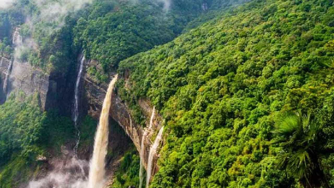 Scary Places In Meghalaya: ಮೇಘಾಲಯದಲ್ಲಿರುವ ಈ ಭಯಾನಕ ಸ್ಥಳಗಳ ಬಗ್ಗೆ ತಿಳಿಯಿರಿ Scary Places In Meghalaya: ಮೇಘಾಲಯದಲ್ಲಿರುವ ಈ ಭಯಾನಕ ಸ್ಥಳಗಳ ಬಗ್ಗೆ ತಿಳಿಯಿರಿ