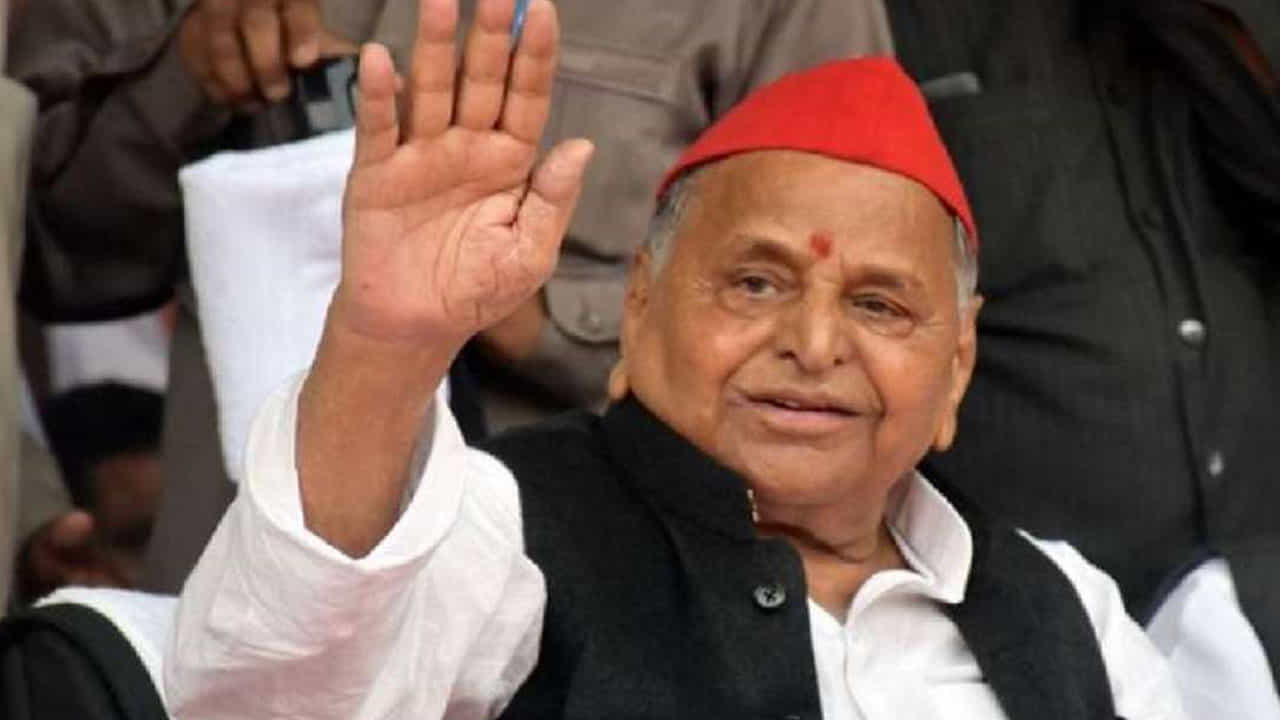 ಮುಲಾಯಂ ಸಿಂಗ್ ಯಾದವ್ಗೆ ಪದ್ಮವಿಭೂಷಣ ಅಲ್ಲ, ಭಾರತ ರತ್ನ ನೀಡಬೇಕಿತ್ತು: ಸಮಾಜವಾದಿ ಪಕ್ಷದ ನಾಯಕರ ಒತ್ತಾಯ ಮುಲಾಯಂ ಸಿಂಗ್ ಯಾದವ್ಗೆ ಪದ್ಮವಿಭೂಷಣ ಅಲ್ಲ, ಭಾರತ ರತ್ನ ನೀಡಬೇಕಿತ್ತು: ಸಮಾಜವಾದಿ ಪಕ್ಷದ ನಾಯಕರ ಒತ್ತಾಯ