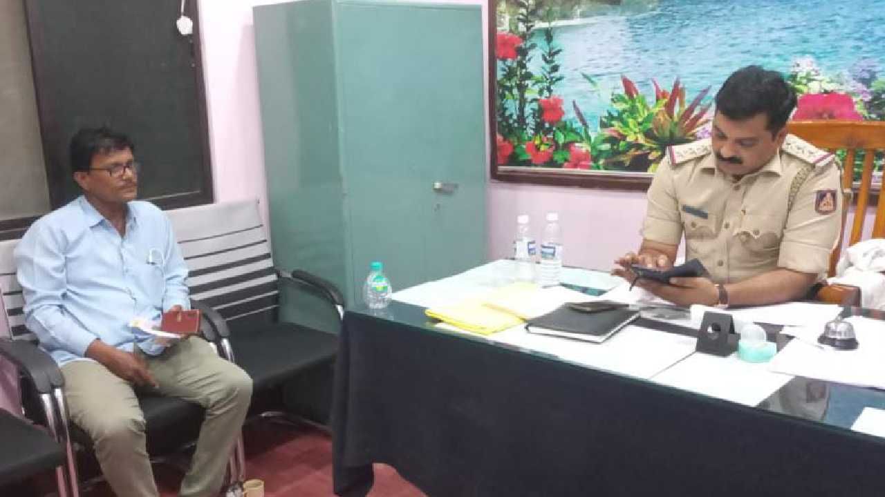 ಶಾಲಾ ಶಿಕ್ಷಕನ ಪುತ್ರ ಅಪಹರಣ: ತಕ್ಷಣ ಕಾರ್ಯಾಚರಣೆಗೆ ಇಳಿದ ಕಲಬುರ್ಗಿ ಇನ್ಸ್ ಪೆಕ್ಟರ್, ಮುಂದೇನಾಯ್ತು? ಶಾಲಾ ಶಿಕ್ಷಕನ ಪುತ್ರ ಅಪಹರಣ: ತಕ್ಷಣ ಕಾರ್ಯಾಚರಣೆಗೆ ಇಳಿದ ಕಲಬುರ್ಗಿ ಇನ್ಸ್ ಪೆಕ್ಟರ್, ಮುಂದೇನಾಯ್ತು?
