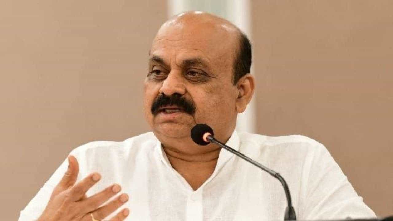 ಆಂಧ್ರದ ಶ್ರೀಶೈಲದಲ್ಲಿ ಯಾತ್ರಿ ನಿವಾಸ ನಿರ್ಮಾಣಕ್ಕೆ ಅಡಿಗಲ್ಲು ಹಾಕಿದ ಸಿಎಂ ಬಸವರಾಜ ಬೊಮ್ಮಾಯಿ ಆಂಧ್ರದ ಶ್ರೀಶೈಲದಲ್ಲಿ ಯಾತ್ರಿ ನಿವಾಸ ನಿರ್ಮಾಣಕ್ಕೆ ಅಡಿಗಲ್ಲು ಹಾಕಿದ ಸಿಎಂ ಬಸವರಾಜ ಬೊಮ್ಮಾಯಿ