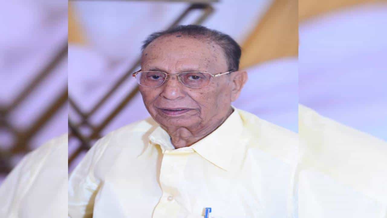 ದಾವಣಗೆರೆ: ಹಿರಿಯ ಸ್ವಾತಂತ್ರ್ಯ ಯೋಧ ಜಿ.ಗೋವಿಂದರಾಜ್ (95) ನಿಧನ ದಾವಣಗೆರೆ: ಹಿರಿಯ ಸ್ವಾತಂತ್ರ್ಯ ಯೋಧ ಜಿ.ಗೋವಿಂದರಾಜ್ (95) ನಿಧನ