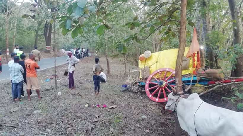 ಕಾರವಾರ: ಹಾರನ್ಗೆ ಹೆದರಿ ಕಾಲುವೆಗೆ ಹಾರಿದ ಎತ್ತುಗಳು, ಚಕ್ಕಡಿ ಚಕ್ರಕ್ಕೆ ಸಿಲುಕಿ ವ್ಯಕ್ತಿ ಸಾವು