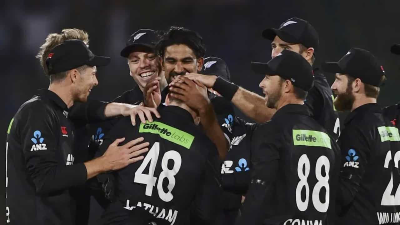 IND vs NZ: ಭಾರತ ವಿರುದ್ಧದ ಟಿ20 ಸರಣಿಗೆ ಕಿವೀಸ್ ತಂಡ ಪ್ರಕಟ; ಸ್ಪಿನ್ ಆಲ್​ರೌಂಡರ್​ಗೆ ತಂಡದ ನಾಯಕತ್ವ