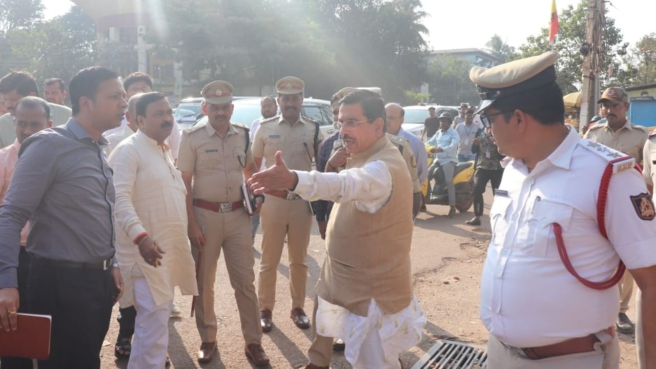 PM Modi to inaugurate 26th national youth festival union minister Pralhad Joshi checks preparations at Dharwad