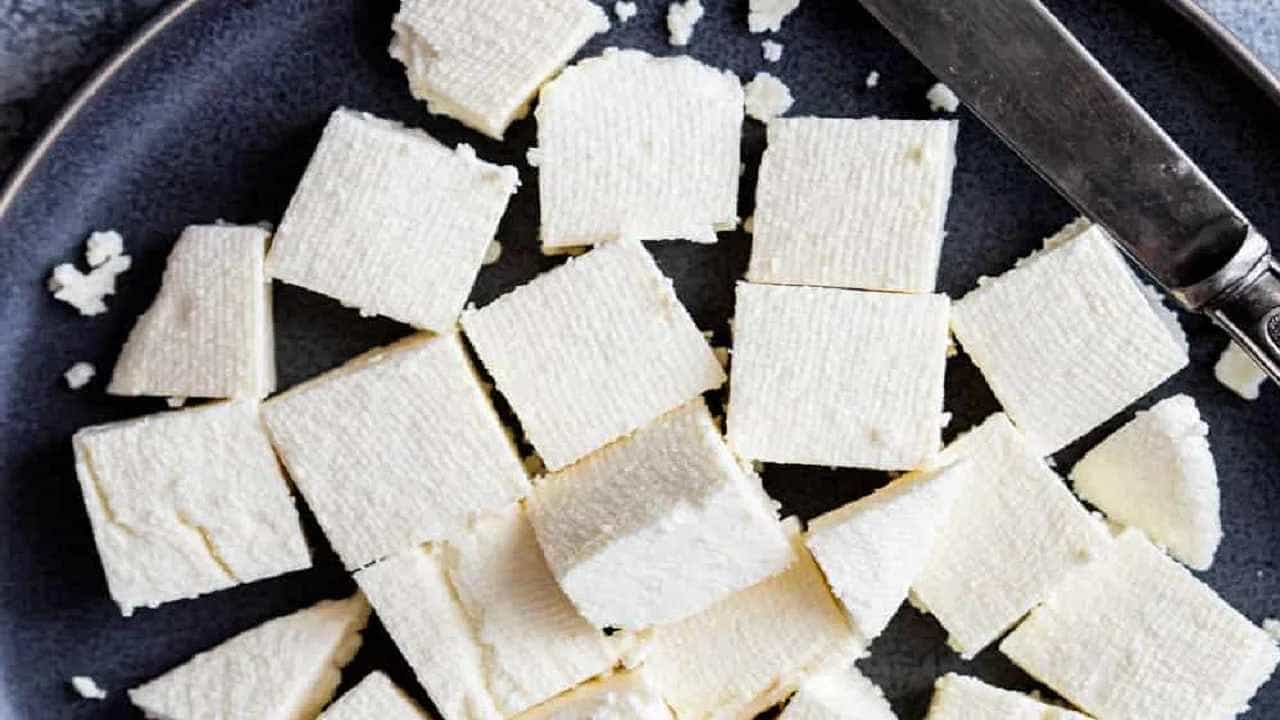 Paneer In Diabetes: ಮಧುಮೇಹಿಗಳು ಪನೀರ್ ಏಕೆ ತಿನ್ನಬೇಕು, ಕುತೂಹಲಕರ ಸಂಗತಿಗಳು ಇಲ್ಲಿವೆ Paneer In Diabetes: ಮಧುಮೇಹಿಗಳು ಪನೀರ್ ಏಕೆ ತಿನ್ನಬೇಕು, ಕುತೂಹಲಕರ ಸಂಗತಿಗಳು ಇಲ್ಲಿವೆ