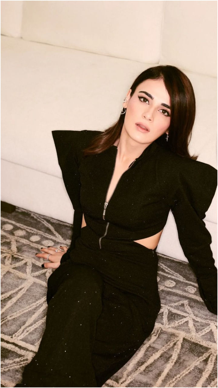 Radhika Madan(6)