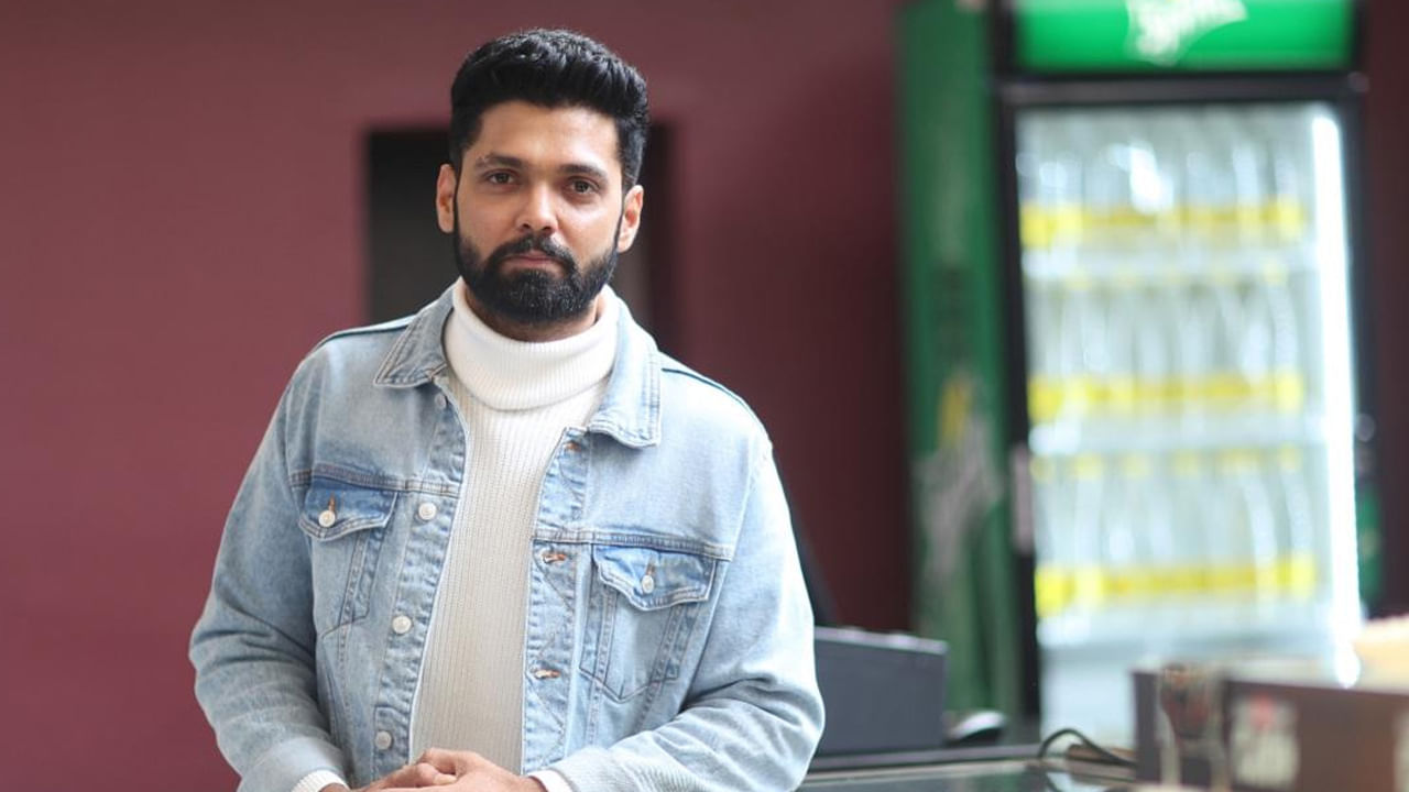 ರಕ್ಷಿತ್ ಶೆಟ್ಟಿ ಮುಂದಿದೆ ಹಲವು ಇಂಟರೆಸ್ಟಿಂಗ್ ಪ್ರಾಜೆಕ್ಟ್ಗಳು; ಶಾರ್ಟ್ಫಾರ್ಮ್ನಲ್ಲಿ ಮಾಹಿತಿ ನೀಡಿದ ಹೀರೋ ರಕ್ಷಿತ್ ಶೆಟ್ಟಿ ಮುಂದಿದೆ ಹಲವು ಇಂಟರೆಸ್ಟಿಂಗ್ ಪ್ರಾಜೆಕ್ಟ್ಗಳು; ಶಾರ್ಟ್ಫಾರ್ಮ್ನಲ್ಲಿ ಮಾಹಿತಿ ನೀಡಿದ ಹೀರೋ