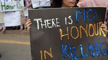 Honour Killing in Pakistan: ನವವಿವಾಹಿತ ಮಗಳನ್ನು ಕರಾಚಿಯ ಕೋರ್ಟೊಂದರಲ್ಲಿ ತಂದೆಯೇ ಗುಂಡಿಟ್ಟು ಕೊಂದ!