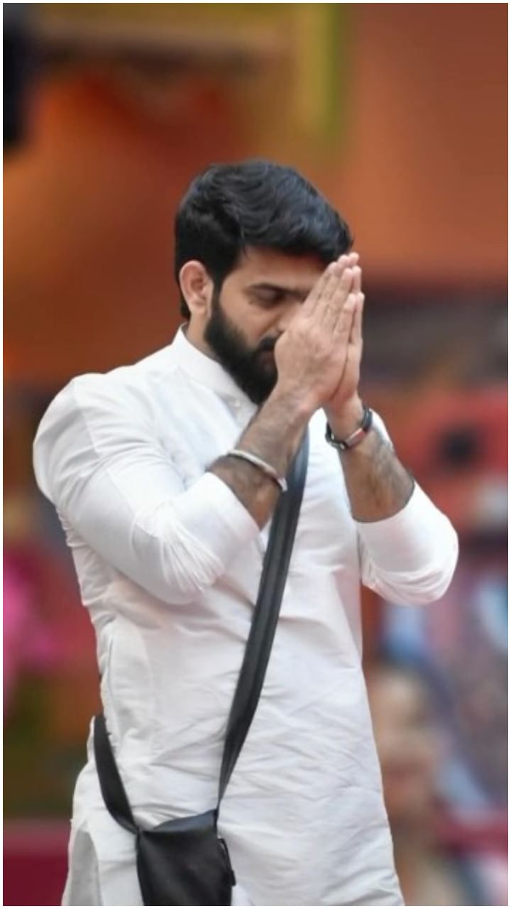 Roopesh Shetty BBK 9 Winner Photos 4