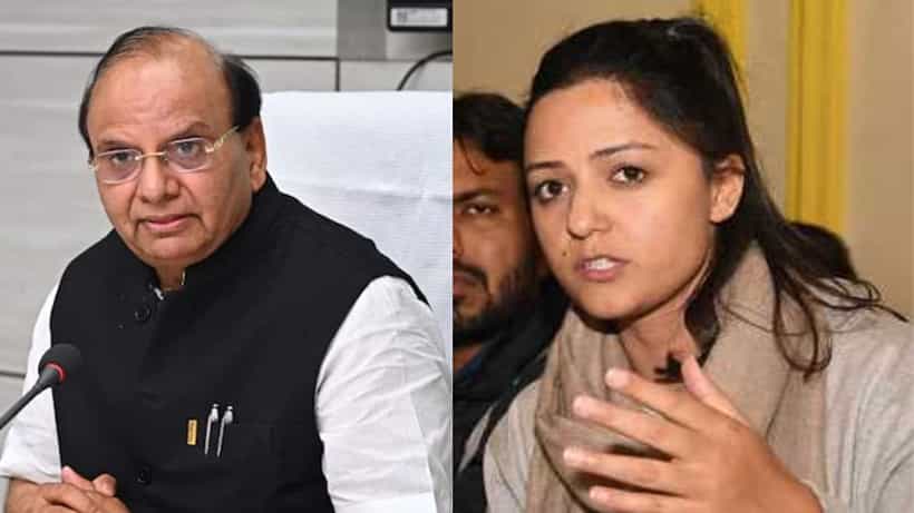 Shehla Rashid: ಸೇನೆ ವಿರುದ್ಧ ವಿವಾದಾತ್ಮಕ ಟ್ವೀಟ್, ಶೆಹ್ಲಾ ರಶೀದ್ ವಿರುದ್ಧ ಕಾನೂನು ಕ್ರಮಕ್ಕೆ ದೆಹಲಿ ಲೆಫ್ಟಿನೆಂಟ್ ಗವರ್ನರ್ ಒಪ್ಪಿಗೆ