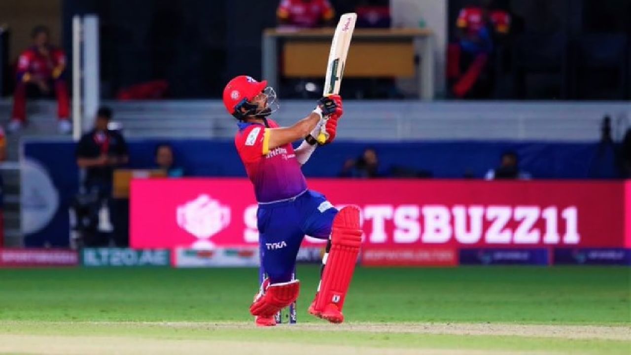 ಇನ್ನು ಅಂತಿಮ ಹಂತದಲ್ಲಿ ಸಿಕಂದರ್ ರಾಜಾ 19 ಎಸೆತಗಳಲ್ಲಿ 2 ಸಿಕ್ಸ್ ಹಾಗೂ 2 ಫೋರ್ನೊಂದಿಗೆ ಅಜೇಯ 30 ರನ್ ಬಾರಿಸಿದರು. ಪರಿಣಾಮ ನಿಗದಿತ 20 ಓವರ್ಗಳಲ್ಲಿ ದುಬೈ ಕ್ಯಾಪಿಟಲ್ಸ್ ತಂಡವು 8 ವಿಕೆಟ್ ನಷ್ಟಕ್ಕೆ 182 ರನ್ ಕಲೆಹಾಕಿತು.