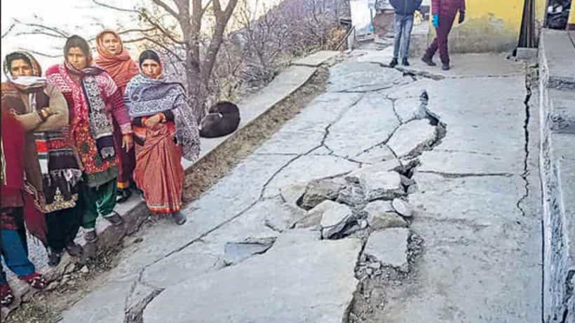 Sinking Joshimath: ಒಂದು ವಾರದಲ್ಲಿ ಹೋಟೆಲ್ಗಳು ಧ್ವಂಸ, ಹಾನಿಗೊಳಗಾದ ಮನೆಗಳ ಕುಟುಂಬಕ್ಕೆ 1.5 ಲಕ್ಷ ರೂ. ಪರಿಹಾರ