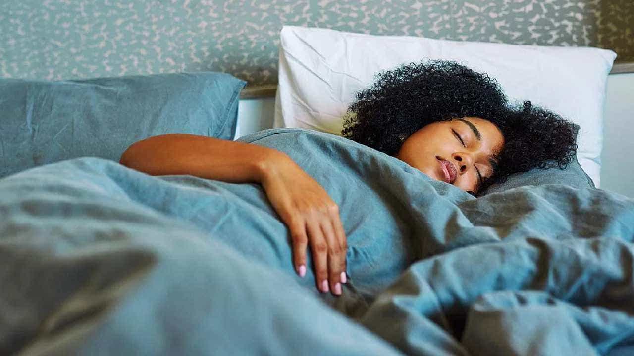 Sleep: ಪುರುಷರಿಗಿಂತ ಮಹಿಳೆಯರು 20 ನಿಮಿಷ ಹೆಚ್ಚು ನಿದ್ದೆ ಮಾಡಬೇಕಂತೆ, ಕಾರಣ ಇಲ್ಲಿದೆ Sleep: ಪುರುಷರಿಗಿಂತ ಮಹಿಳೆಯರು 20 ನಿಮಿಷ ಹೆಚ್ಚು ನಿದ್ದೆ ಮಾಡಬೇಕಂತೆ, ಕಾರಣ ಇಲ್ಲಿದೆ