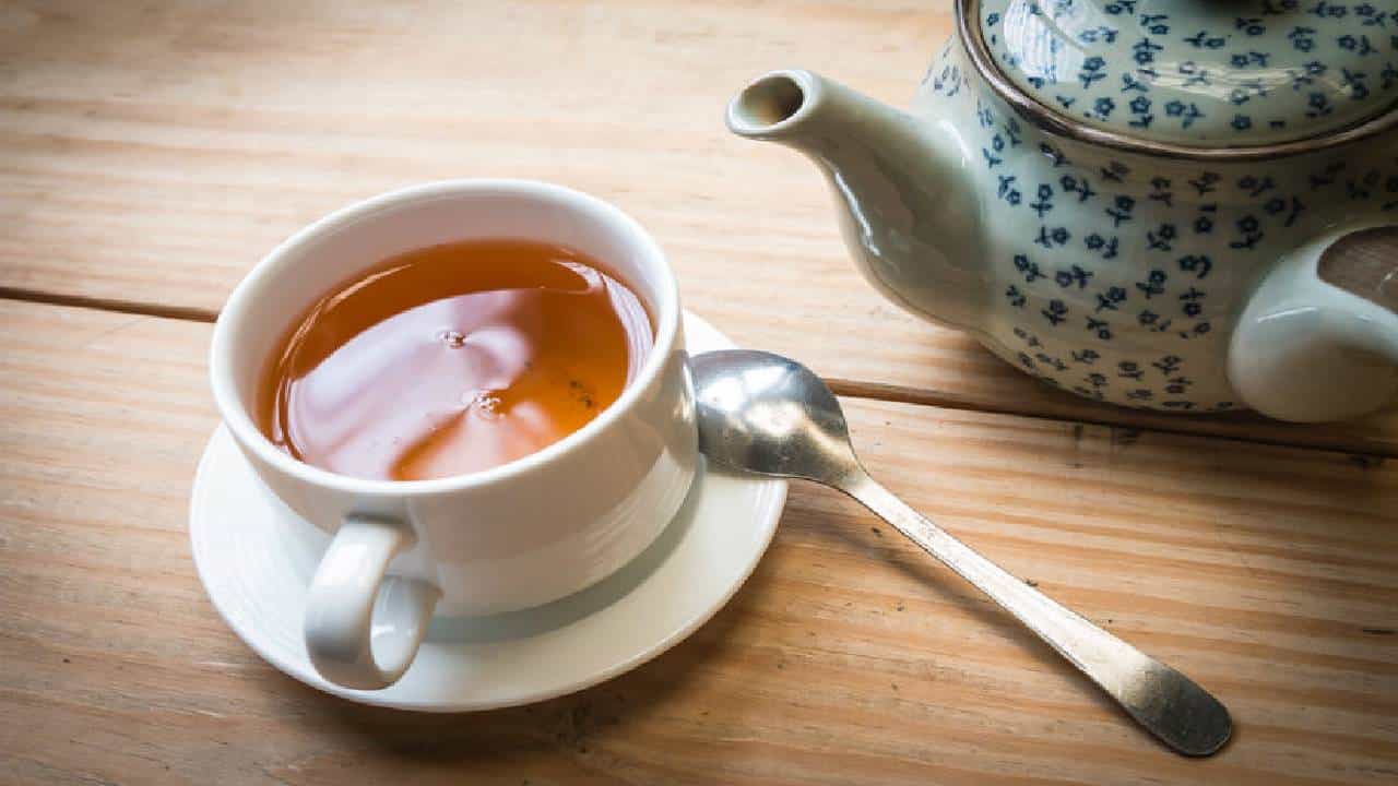 Tea and Food Pairings: ನೀವು ಚಹಾ ಕುಡಿಯುವಾಗ ಈ 5 ಆಹಾರಗಳನ್ನು ಸೇವಿಸಬೇಡಿ Tea and Food Pairings: ನೀವು ಚಹಾ ಕುಡಿಯುವಾಗ ಈ 5 ಆಹಾರಗಳನ್ನು ಸೇವಿಸಬೇಡಿ