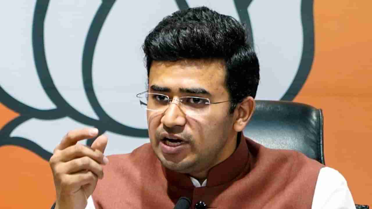 Tejasvi surya: ವಿಮಾನದ ಎಮೆರ್ಜೆನ್ಸಿ ಎಕ್ಸಿಟ್​ ಓಪನ್ ಮಾಡಿದ ಸಂಸದ ತೇಜಸ್ವಿ ಸೂರ್ಯ, ಇಂಡಿಗೋ ವಿಮಾನ 2 ತಾಸು ತಡ