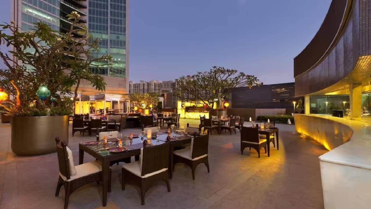 romantic-restaurants-in-bangalore-visit-these-restaurants-in-bengaluru