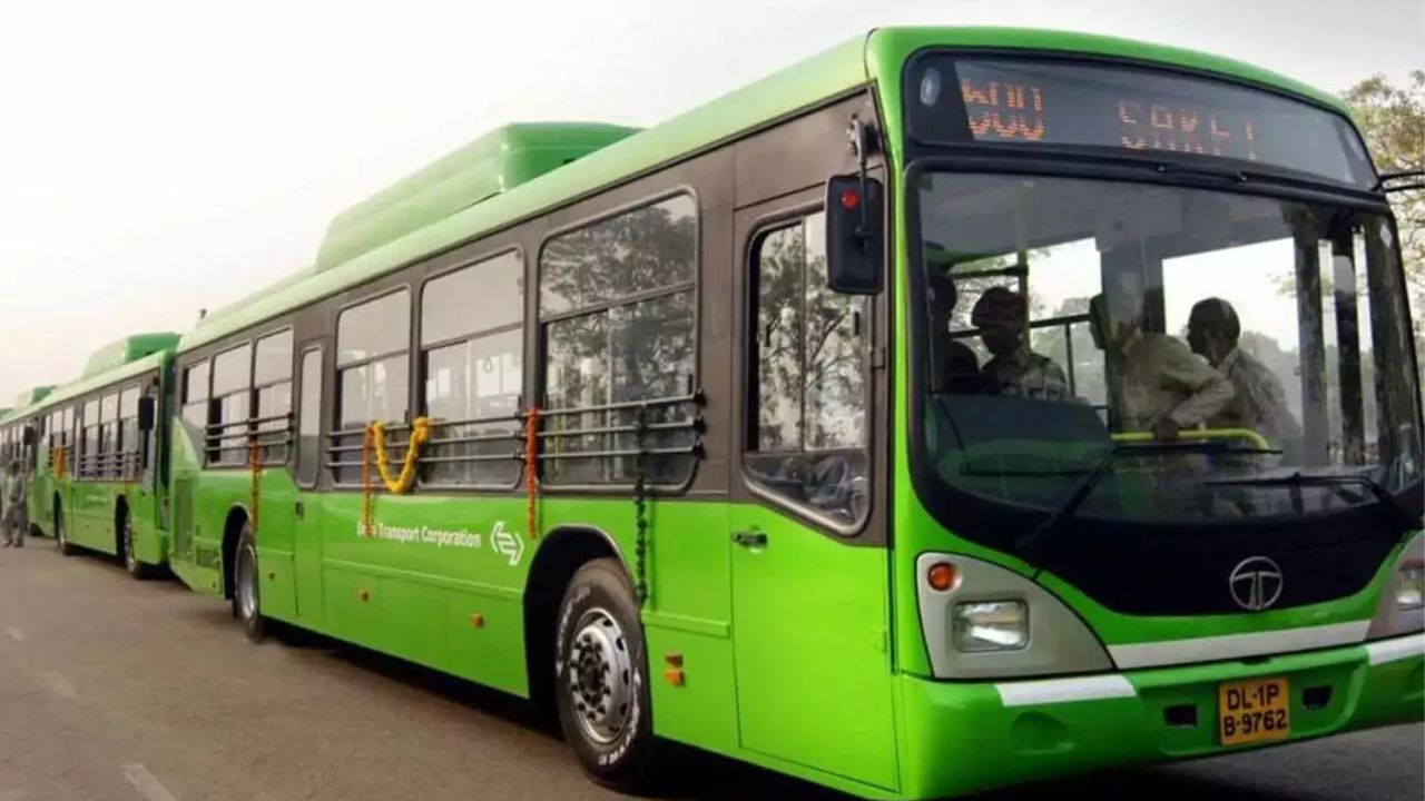 Delhi Bus: ಬಸ್ಸಿನಲ್ಲಿ ಹುಡುಗಿಯ ಮುಂದೆ ಹಸ್ತಮೈಥುನ ಮಾಡಿಕೊಂಡ ವ್ಯಕ್ತಿ, ಸಿಕ್ಕಿಬಿದ್ದಾಗ ಆತ ಮಾಡಿದ್ದೇನು