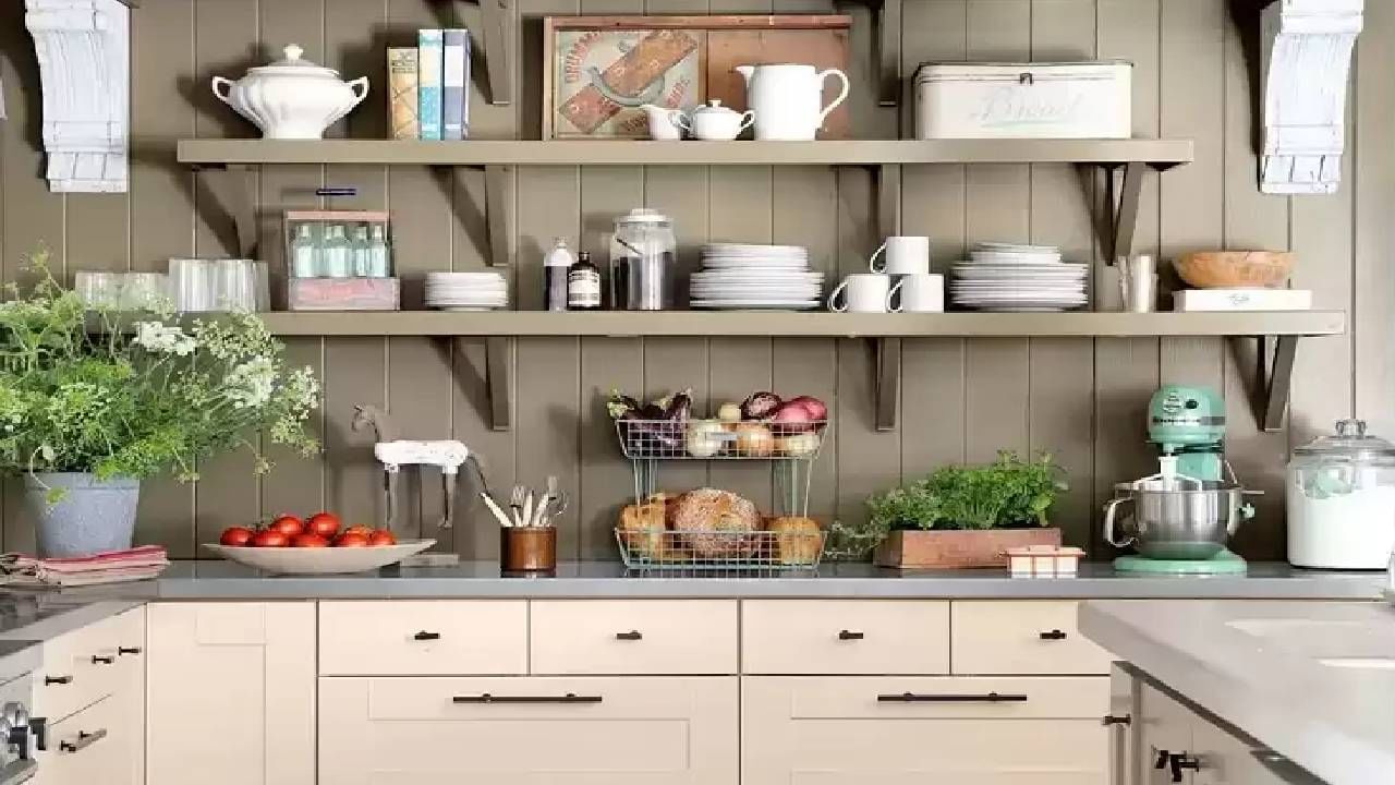 Vastu Tips for Kitchen: ವಾಸ್ತು ಶಾಸ್ತ್ರದ ಪ್ರಕಾರ ನಿಮ್ಮ ಮನೆಯ ಅಡುಗೆ ಕೋಣೆ ಹೇಗಿರಬೇಕು? ಸಲಹೆಗಳು ಇಲ್ಲಿವೆ