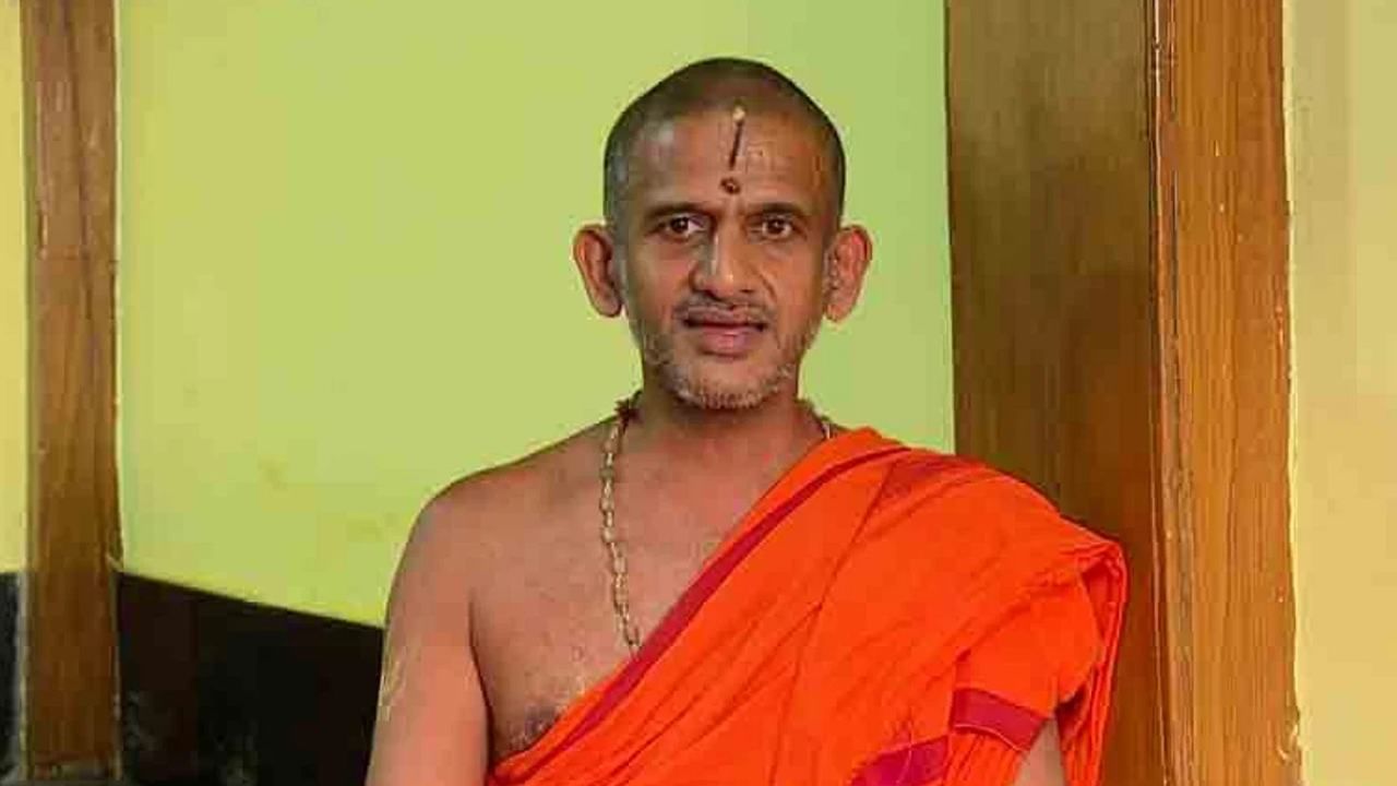 Ayodhya Ram Mandir: ರಾಮಮಂದಿರದಲ್ಲಿ ಪ್ರಾಣ ಪ್ರತಿಷ್ಠೆಯ ದಿನಾಂಕವನ್ನು ಅಮಿತ್ ಶಾ ನಿರ್ಧರಿಸಿಲ್ಲ: ವಿಶ್ವ ಪ್ರಸನ್ನತೀರ್ಥ ಸ್ವಾಮೀಜಿ Ayodhya Ram Mandir: ರಾಮಮಂದಿರದಲ್ಲಿ ಪ್ರಾಣ ಪ್ರತಿಷ್ಠೆಯ ದಿನಾಂಕವನ್ನು ಅಮಿತ್ ಶಾ ನಿರ್ಧರಿಸಿಲ್ಲ: ವಿಶ್ವ ಪ್ರಸನ್ನತೀರ್ಥ ಸ್ವಾಮೀಜಿ