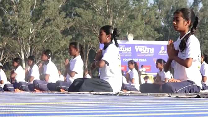 Guinness Record 2023: 4,05,255 ಜನರಿಂದ ಯೋಗ, ಗಿನ್ನೇಸ್ ದಾಖಲೆಗೆ ಸೇರ್ಪಡೆಯಾದ ಯೋಗಾಥಾನ್