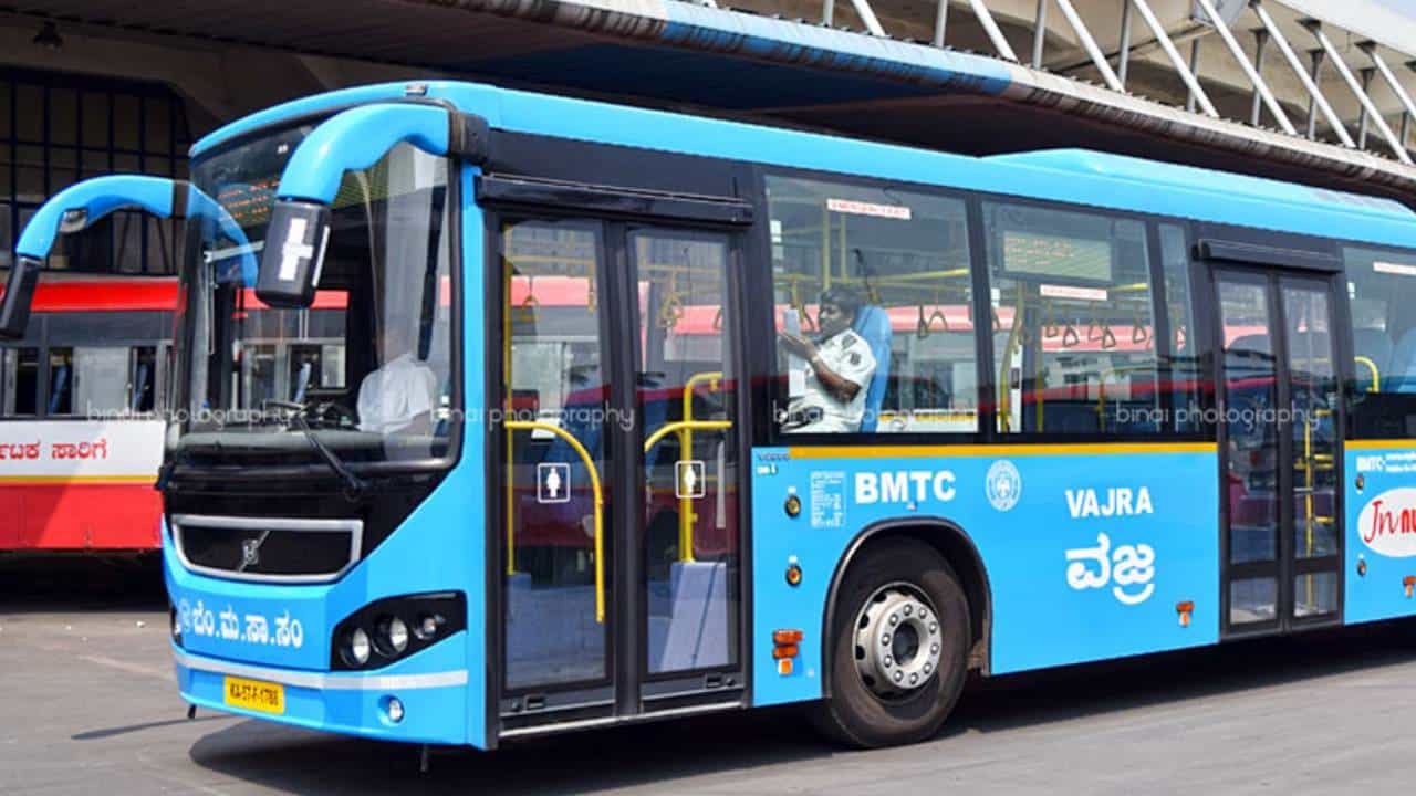 BMTC: ಹೊಸ ವರ್ಷದ ಆರಂಭದಲ್ಲಿ ಪ್ರಯಾಣಿಕರಿಗೆ ಗುಡ್ ನ್ಯೂಸ್ ಕೊಟ್ಟ ಬಿಎಂಟಿಸಿ BMTC: ಹೊಸ ವರ್ಷದ ಆರಂಭದಲ್ಲಿ ಪ್ರಯಾಣಿಕರಿಗೆ ಗುಡ್ ನ್ಯೂಸ್ ಕೊಟ್ಟ ಬಿಎಂಟಿಸಿ