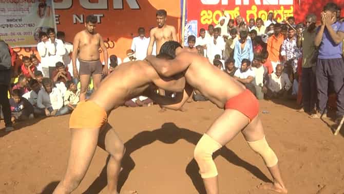 ಬೀದರ್​ನಲ್ಲಿ ವೀರಭದ್ರೇಶ್ವರ ಜಾತ್ರೆ ಪ್ರಯುಕ್ತ ಆಯೋಜಿಸಲಾಗಿದ್ದ ಜಂಗಿ ಕುಸ್ತಿ ಹೇಗಿತ್ತು ಗೊತ್ತಾ? ಅದರ ಝಲಕ್ ಇಲ್ಲಿದೆ ನೋಡಿ