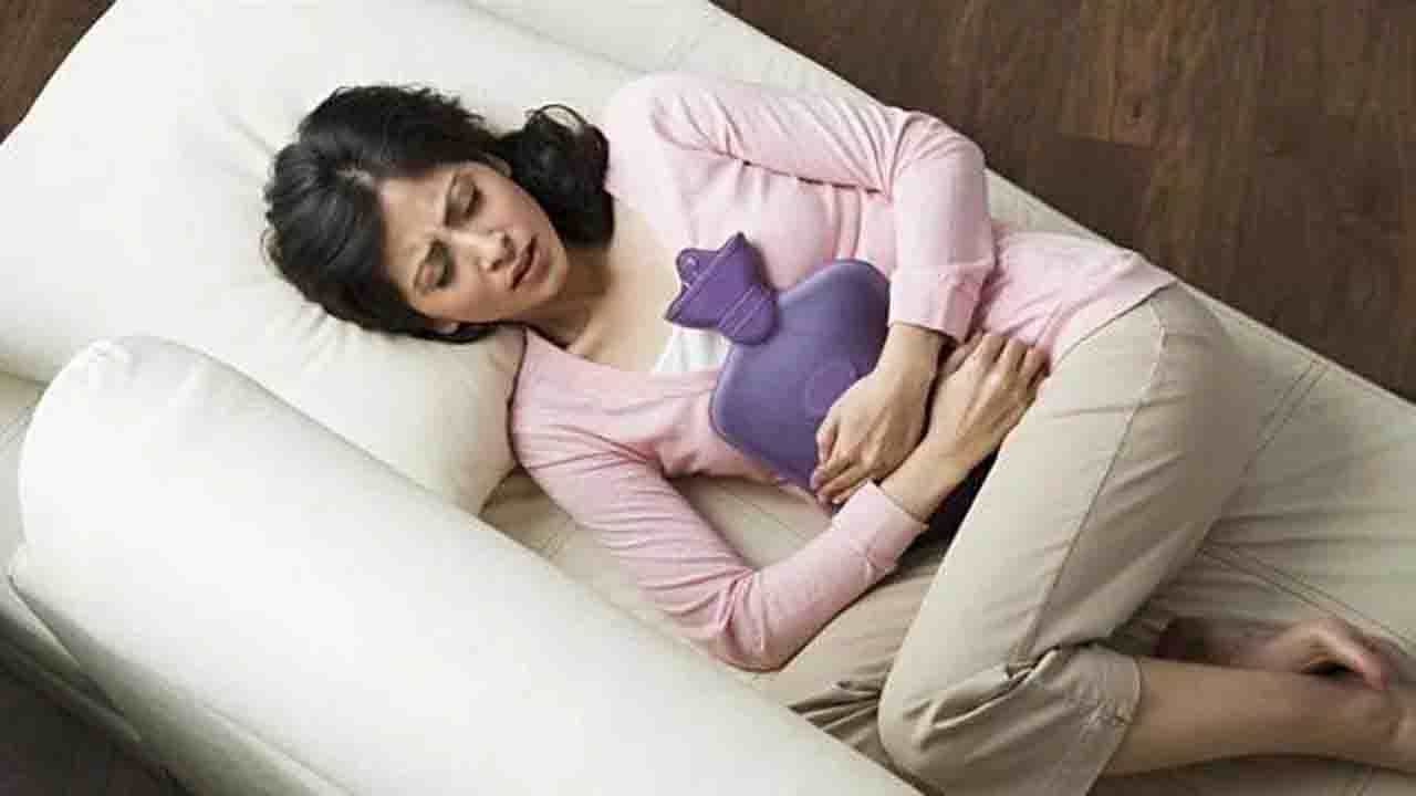 Period Pain: ಋತುಚಕ್ರದ ನೋವನ್ನು ಸಹಿಸೋಕೆ ಆಗುತ್ತಿಲ್ಲವೇ?; ಮುಟ್ಟಿನ ಸಮಯದಲ್ಲಿ ಹೀಗೆ ಮಾಡಿ ನೋಡಿ Period Pain: ಋತುಚಕ್ರದ ನೋವನ್ನು ಸಹಿಸೋಕೆ ಆಗುತ್ತಿಲ್ಲವೇ?; ಮುಟ್ಟಿನ ಸಮಯದಲ್ಲಿ ಹೀಗೆ ಮಾಡಿ ನೋಡಿ