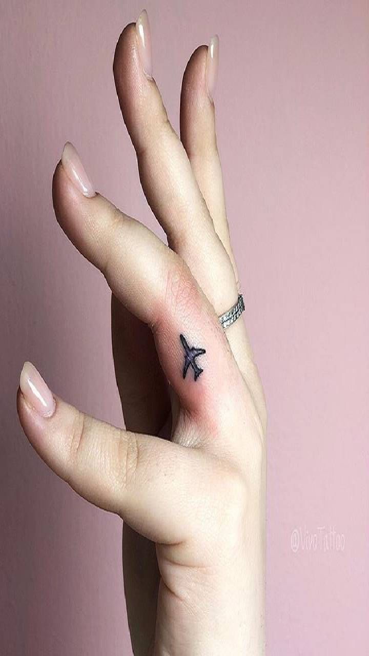 Finger Tattoos for Women. A finger tattoo is very sweet and sexy… | by  Wormhole Tattoo | Medium