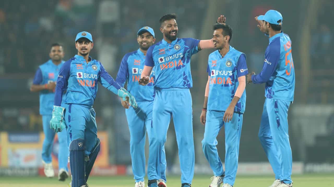 IND vs SL: ಸತತ 40 ವರ್ಷಗಳ ವೈಫಲ್ಯ; ಲಂಕಾ ವಿರುದ್ಧದ ಸರಣಿಯಲ್ಲಿ ಭಾರತ ಸೃಷ್ಟಿಸಿದ 8 ದಾಖಲೆಗಳಿವು! IND vs SL: ಸತತ 40 ವರ್ಷಗಳ ವೈಫಲ್ಯ; ಲಂಕಾ ವಿರುದ್ಧದ ಸರಣಿಯಲ್ಲಿ ಭಾರತ ಸೃಷ್ಟಿಸಿದ 8 ದಾಖಲೆಗಳಿವು!