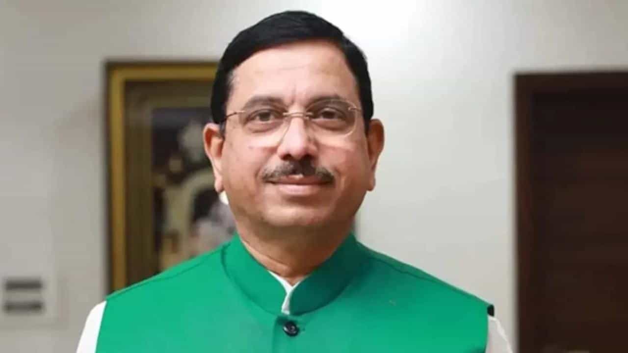 ಫೆ.15ರ ನಂತರ ಧಾರವಾಡ IIT ಉದ್ಘಾಟನೆ, ಪ್ರಧಾನಮಂತ್ರಿ ಕಚೇರಿಯಿಂದ ಮಾಹಿತಿ: ಪ್ರಲ್ಹಾದ್ ಜೋಶಿ ಫೆ.15ರ ನಂತರ ಧಾರವಾಡ IIT ಉದ್ಘಾಟನೆ, ಪ್ರಧಾನಮಂತ್ರಿ ಕಚೇರಿಯಿಂದ ಮಾಹಿತಿ: ಪ್ರಲ್ಹಾದ್ ಜೋಶಿ