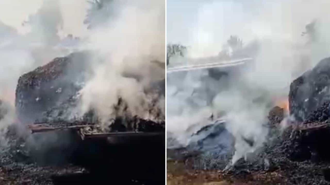 Gadag News: ಆಕಸ್ಮಿಕ ಬೆಂಕಿ ತಗುಲಿ ಸಂಪೂರ್ಣ ಭಸ್ಮವಾದ ಮನೆಗಳು: ಲಕ್ಷಾಂತರ ರೂ. ಹಾನಿ Gadag News: ಆಕಸ್ಮಿಕ ಬೆಂಕಿ ತಗುಲಿ ಸಂಪೂರ್ಣ ಭಸ್ಮವಾದ ಮನೆಗಳು: ಲಕ್ಷಾಂತರ ರೂ. ಹಾನಿ