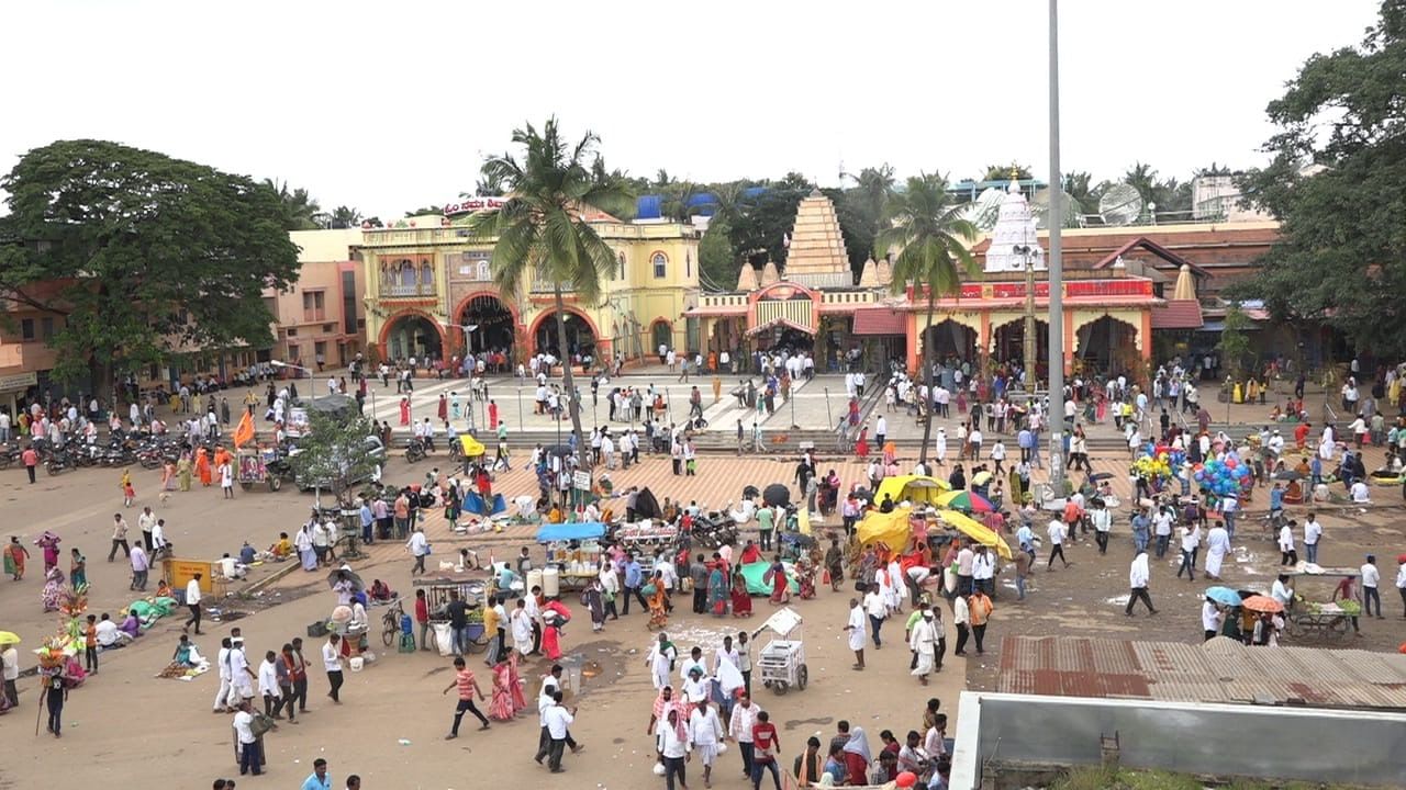 Mahashivratri 2023: Hubli Shree Siddaroodha Swamiji shivaratri special pooja and alankara