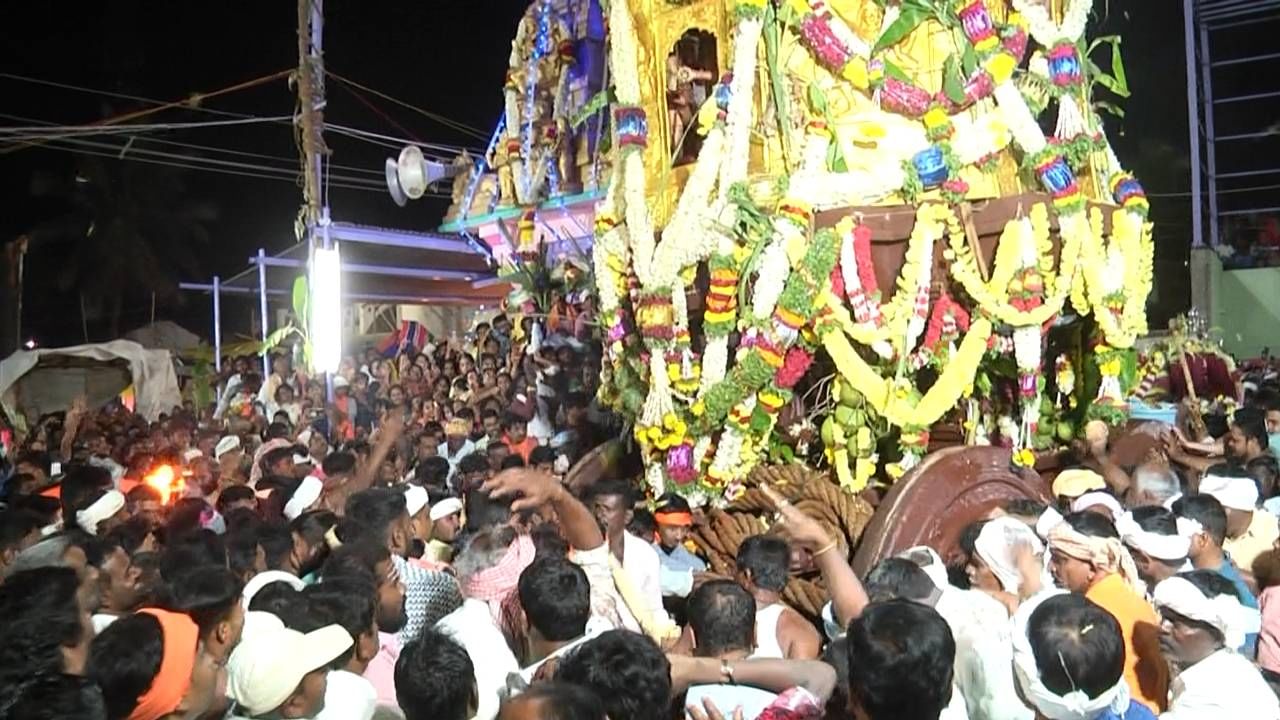 ಇದು ಆ ವೀರಭದ್ರೇಶ್ವರ ಸ್ವಾಮಿಯ ಪವಾಡ ಎಂಬುದು ಭಕ್ತರ ನಂಬಿಕೆ. ಈ ರೀತಿ ಹರಕೆ ತೀರಿಸುವುದರಿಂದ ನಮ್ಮ ಕಷ್ಟ ದೂರವಾಗುತ್ತದೆ, ಪಾಪ ಕರ್ಮ ತೊಳೆದು ಪುಣ್ಯ ಬರುತ್ತದೆ ಎನ್ನುತ್ತಾರೆ ಭಕ್ತರು. ಈ ಮೂಲಕ ಭಕ್ತಿಪರಾಕಷ್ಟೆ ಮೆರೆದು ಭಕ್ತರು ದೇವರ ಕೃಪೆಗೆ ಪಾತ್ರರಾಗುತ್ತಾರೆ.