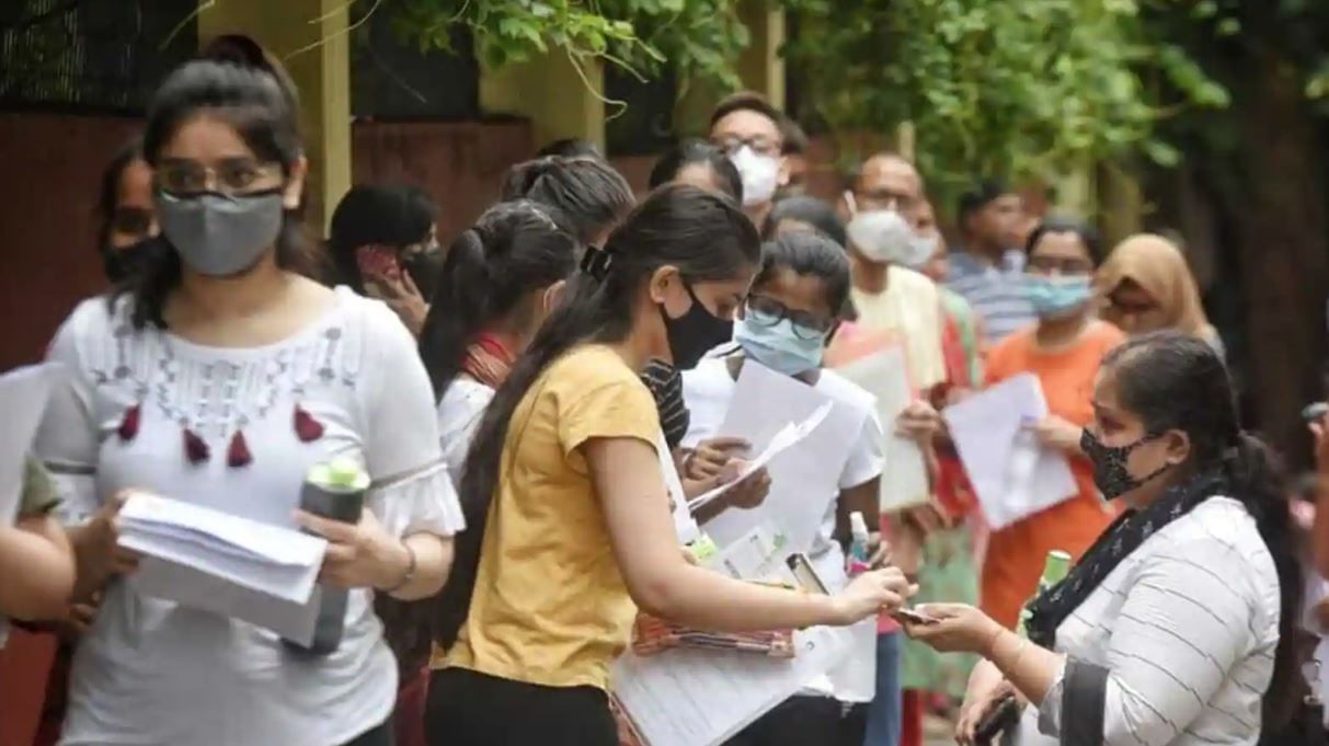 Karnataka PUC Exam 2023: 1 ಅಂಕ ವ್ಯತ್ಯಾಸ ಬಂದರೂ ಮಾನ್ಯವಾಗಲಿದೆ ಮರು ಮೌಲ್ಯಮಾಪನ Karnataka PUC Exam 2023: 1 ಅಂಕ ವ್ಯತ್ಯಾಸ ಬಂದರೂ ಮಾನ್ಯವಾಗಲಿದೆ ಮರು ಮೌಲ್ಯಮಾಪನ