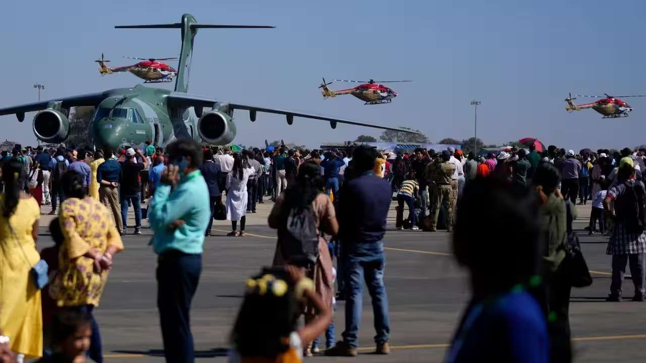 Aero India 2023 day 4th Here are the exercises of indian air force aircraft at Yelahanka Air base Bengaluru news in Kannada
