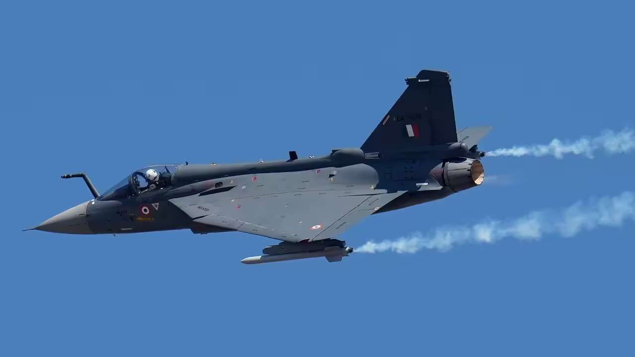 Aero India 2023 day 4th Here are the exercises of indian air force aircraft at Yelahanka Air base Bengaluru news in Kannada
